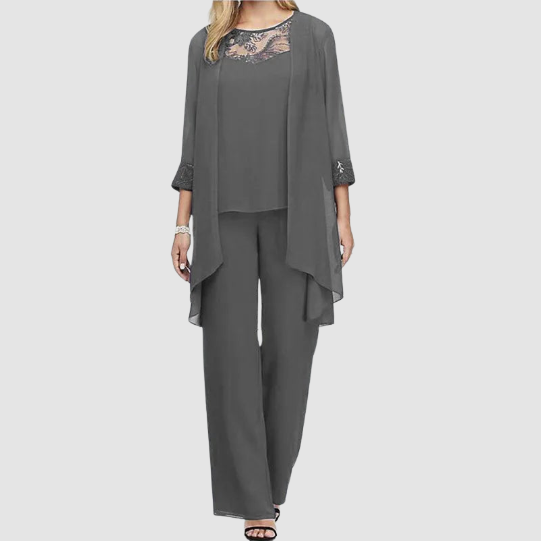 Iva™ Chic Three-Piece Collection