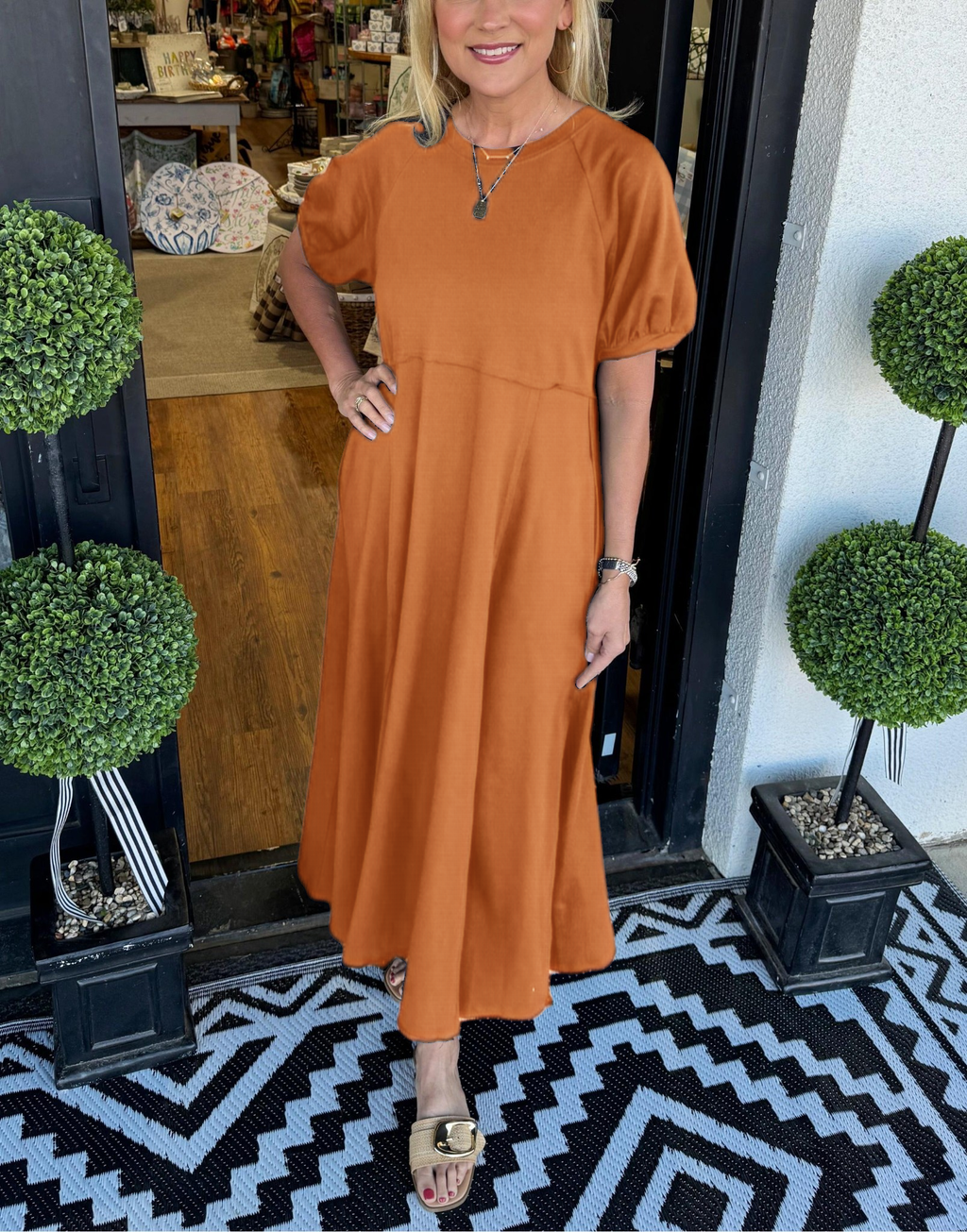 Chic Puff Sleeve Round Neck Maxi Dress