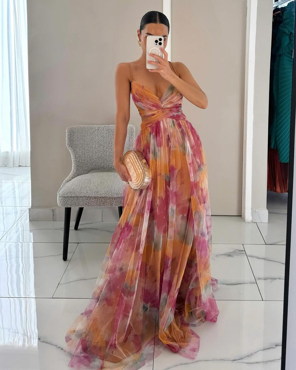 Giselle - Charming Maxi Dress with Floral Print