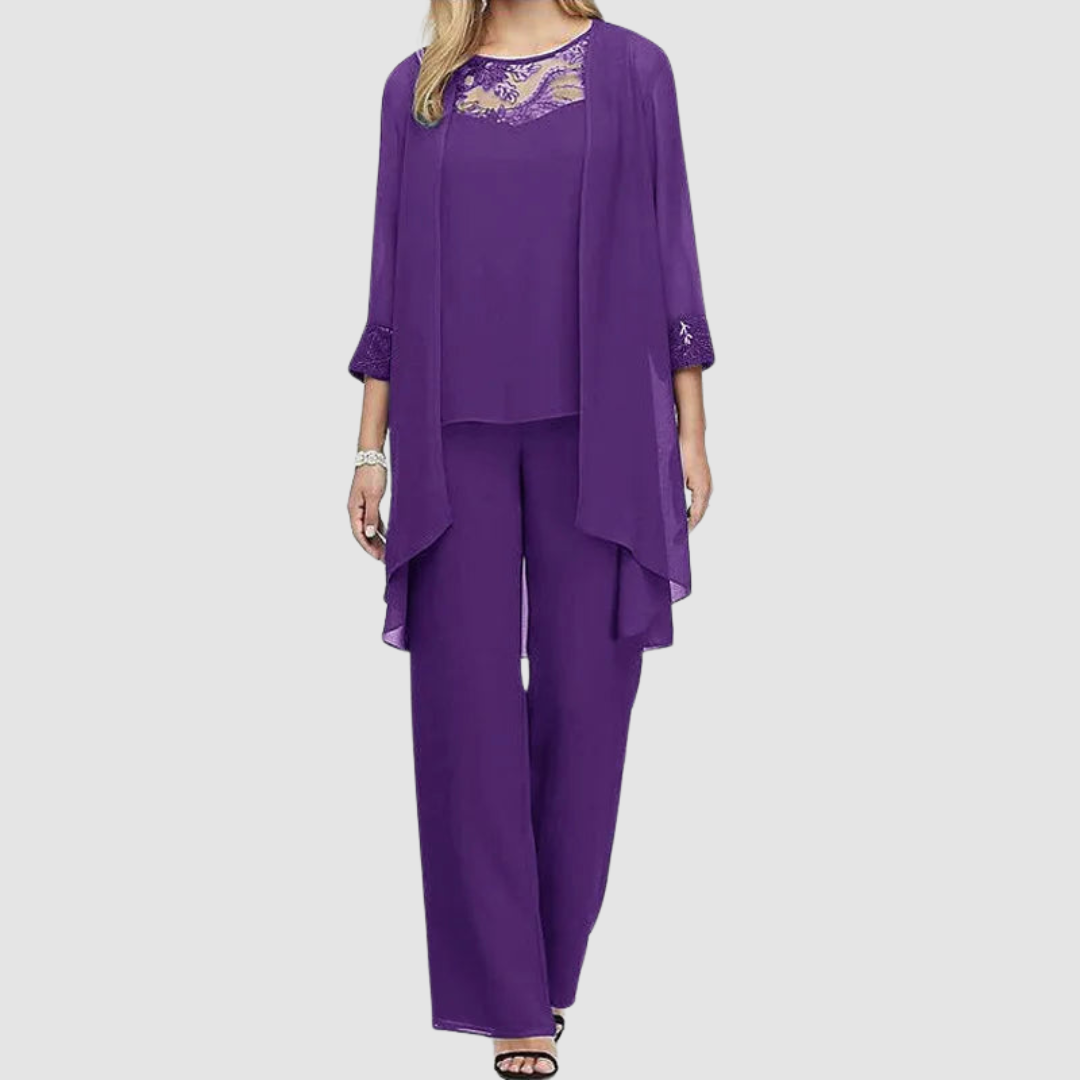 Iva™ Chic Three-Piece Collection