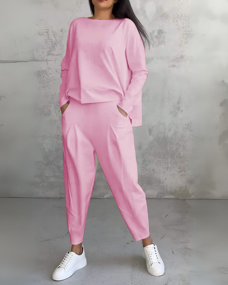 Jackquelin™ Sophisticated Lounge Collection