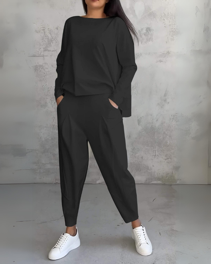 Jackquelin™ Sophisticated Lounge Collection
