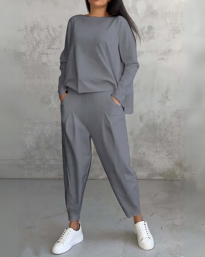 Jackquelin™ Sophisticated Lounge Collection
