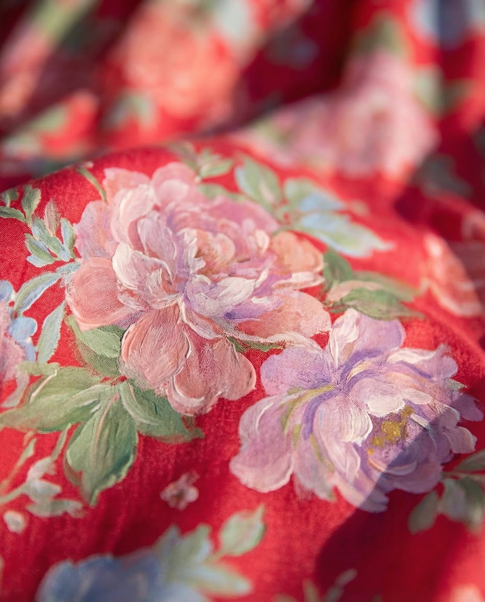 Minelda – V-Neck Floral Dress